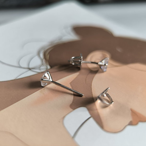 Срібні сережки з фіанітами