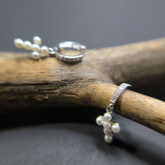 Срібні сережки з перлами, фіанітами