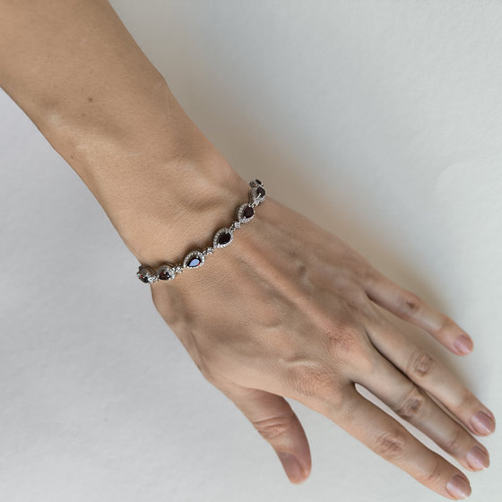 Срібний браслет з гранатом 8.751ct