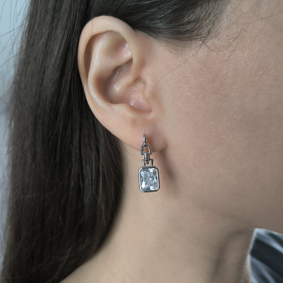 Срібні сережки з фіанітами