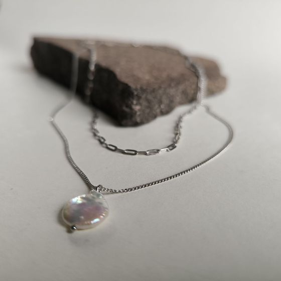 Silver necklace with baroque pearls