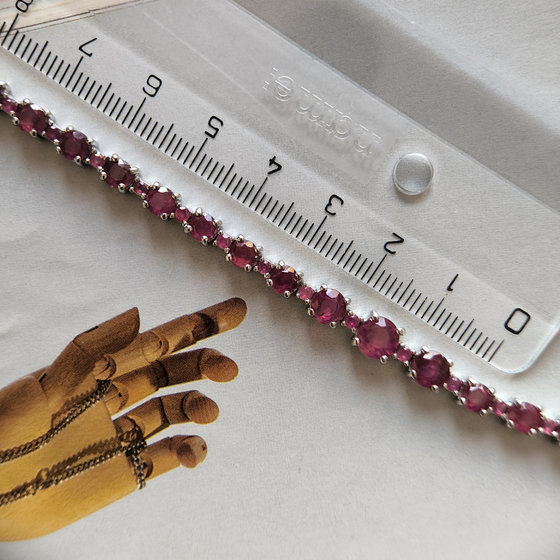 Срібний браслет з рубіном 10,845 карат