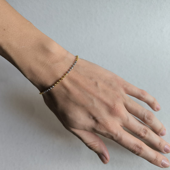 Silver bracelet without stones