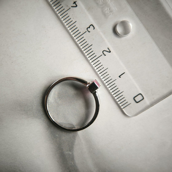 Серебряное кольцо с рубином 0.42ct