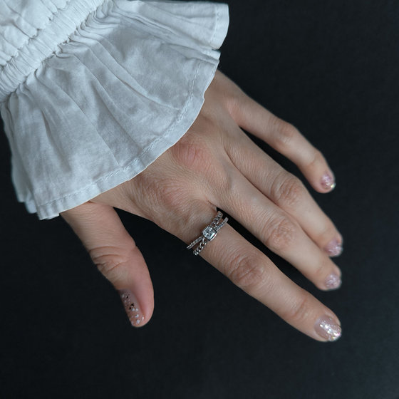 Silver ring with cubic zirconia