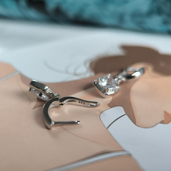 Silver earrings with cubic zirconia