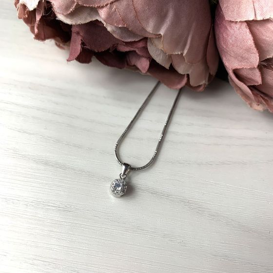 Silver pendant with phianites