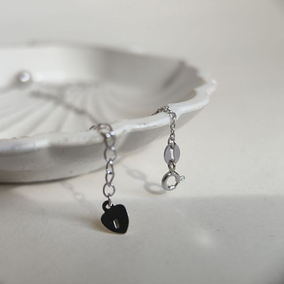 Silver necklace without stones