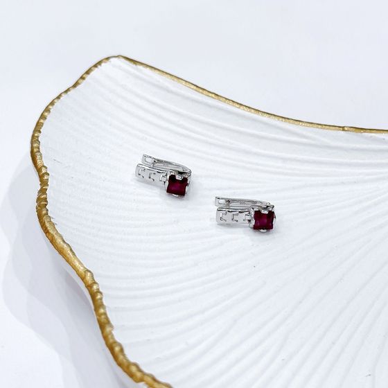 Silver earrings with ruby 1.76ct