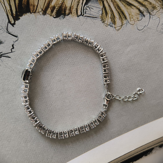 Срібний браслет з гранатом 10.017ct