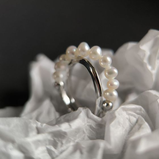 Silver ring with baroque pearls