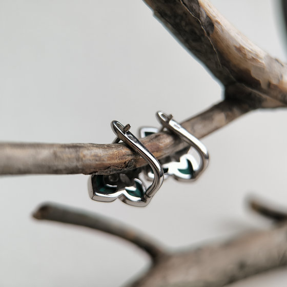 Срібні сережки з малахітом, фіанітами