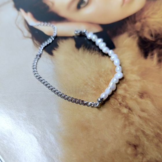 Silver bracelet with baroque pearls