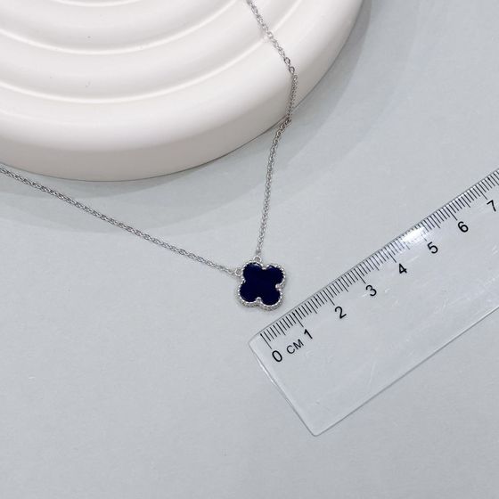 Серебряное колье с лазуритом