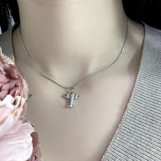 Silver pendant without stones