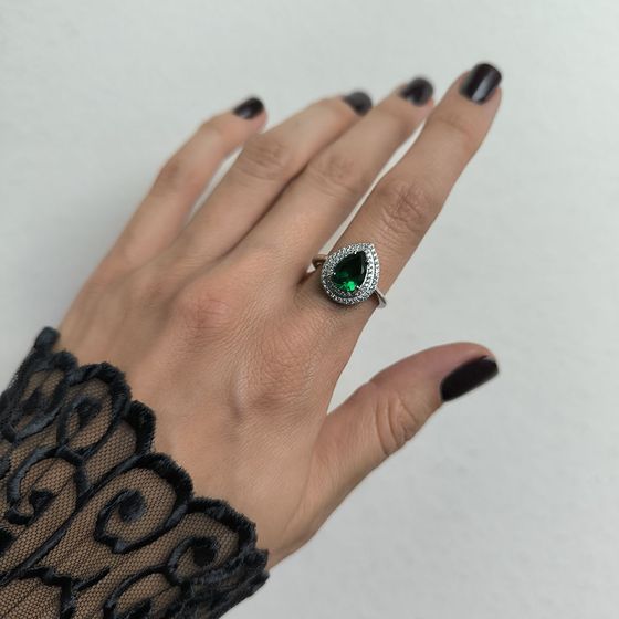 Срібна каблучка зі смарагдом nano 2.401ct