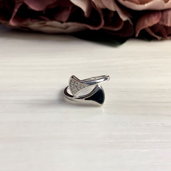 Серебряное кольцо с ониксом
