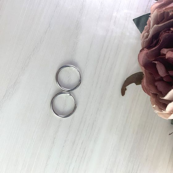 Срібні сережки без каменів