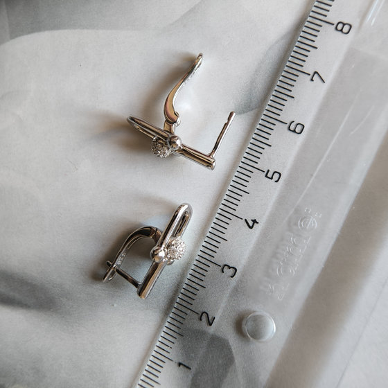 Silver earrings with Phianites