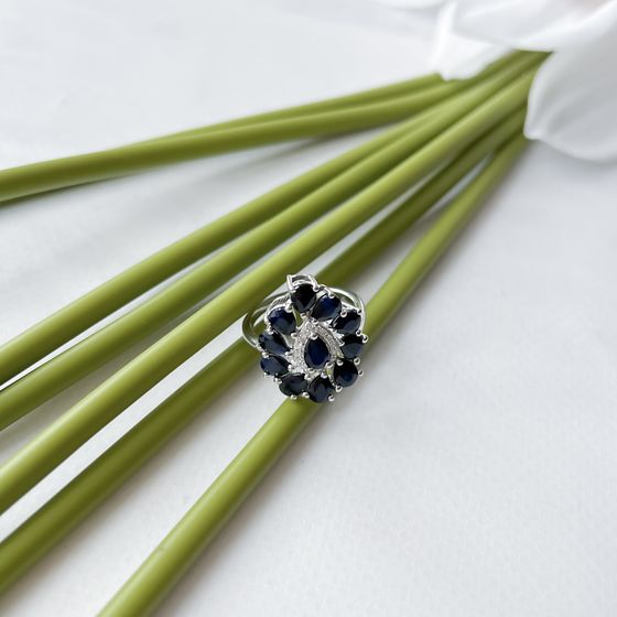 Серебряное кольцо с сапфиром 5.308ct