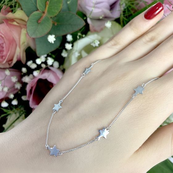 Silver necklace without stones