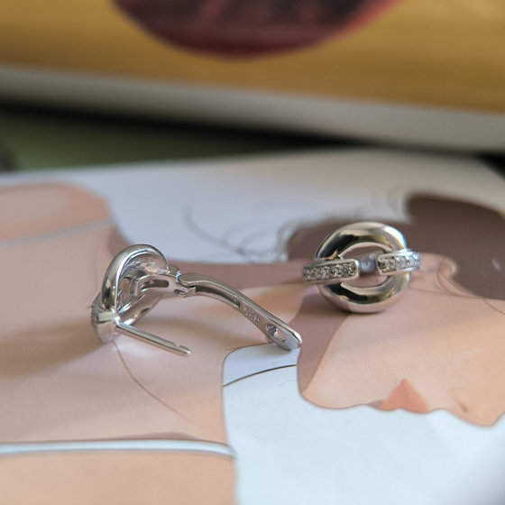 Silver earrings with cubic zirconia