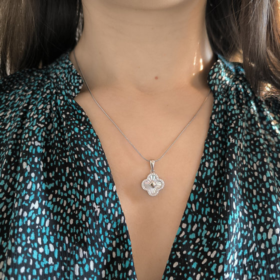 Silver pendant with cubic zirconia and mother-of-pearl