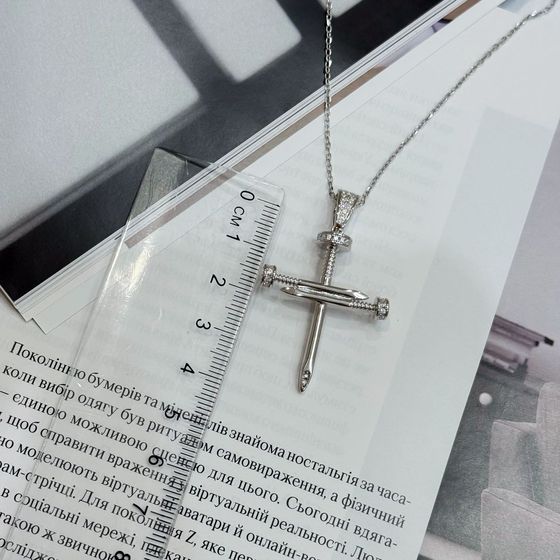 Срібне кольє з фіанітами