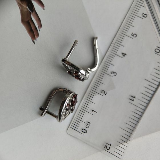 Срібні сережки з гранатом 1.808ct