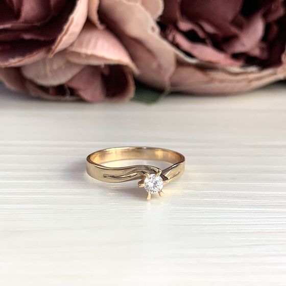 Золотое кольцо с бриллиантом 0.21ct