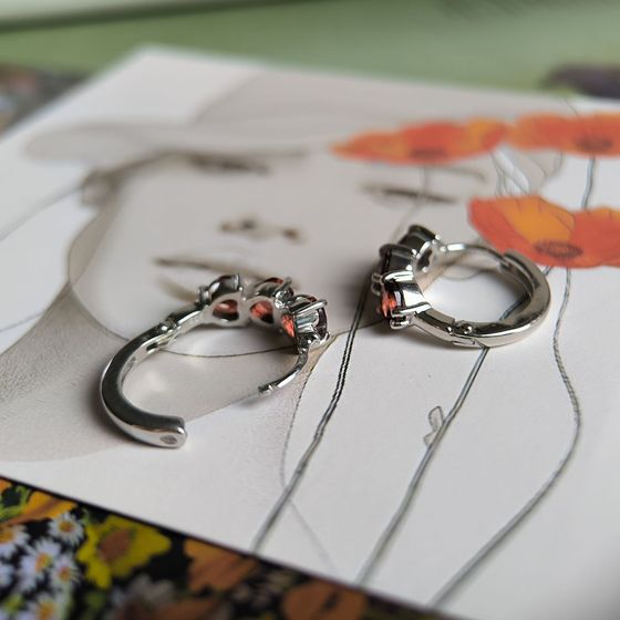 Серебряные серьги с гранатом 3.25ct