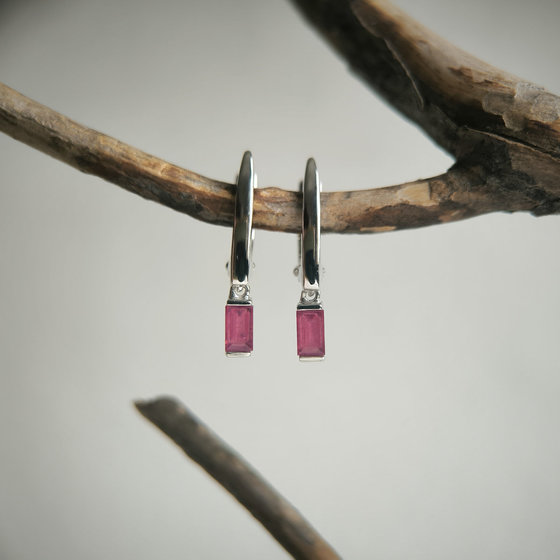 Серебряные серьги с рубином 0.84ct