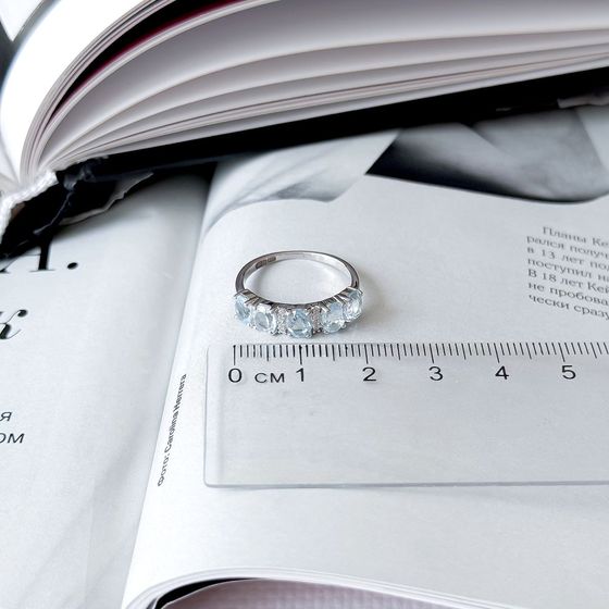 Срібна каблучка з топазом 2,272 карата