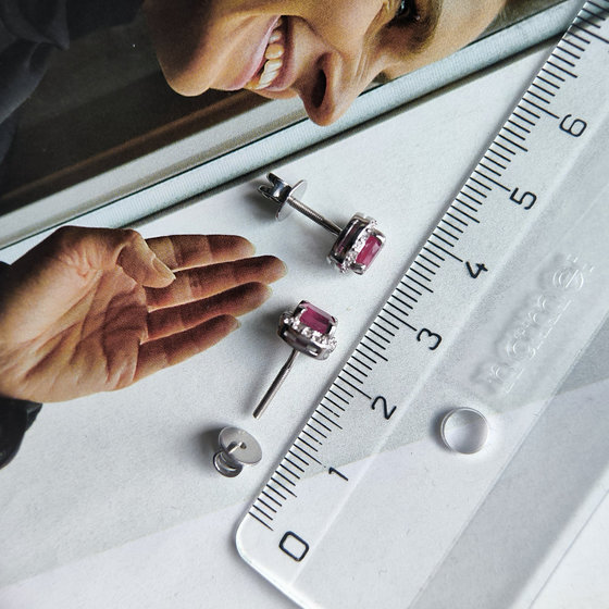 Срібні сережки з рубіном 2.146ct, фіанітами