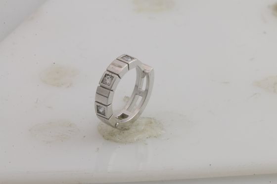 Серебряные серьги с фианитами 0.12ct