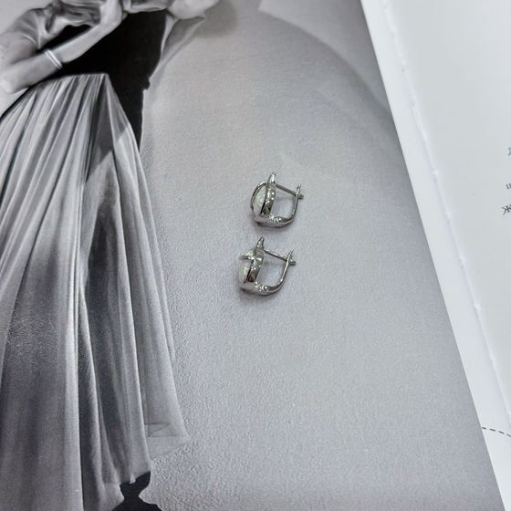 Silver earrings with opal 2.06ct