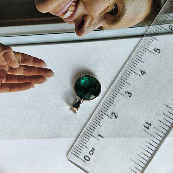 Срібна підвіска з фіанітами