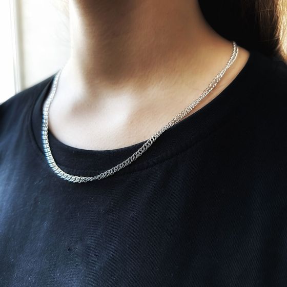Silver chain without stones