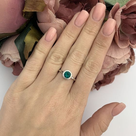 Серебряное кольцо с изумрудом nano 0.625ct
