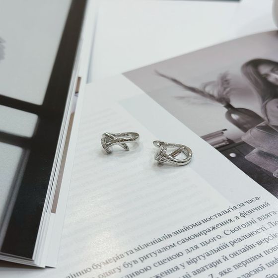 Срібні сережки з фіанітами