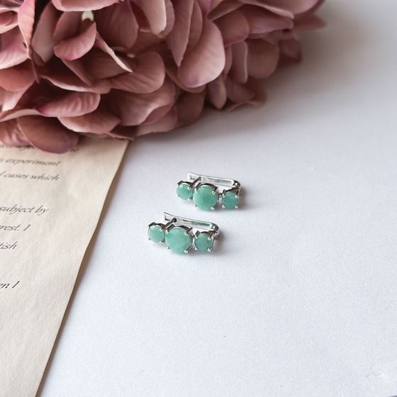 Срібні сережки зі смарагдом 4,557 карата