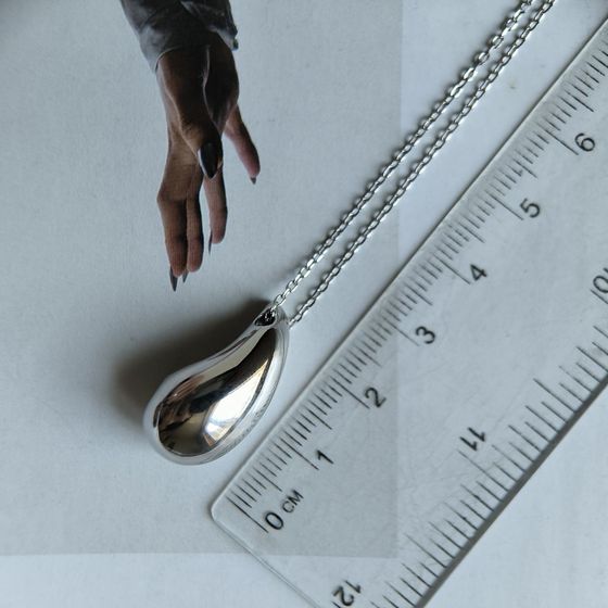 Silver necklace without stones