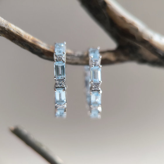 Срібні сережки з топазом, фіанітами