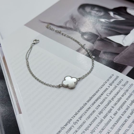 Silver bracelet with onyx, mother of pearl