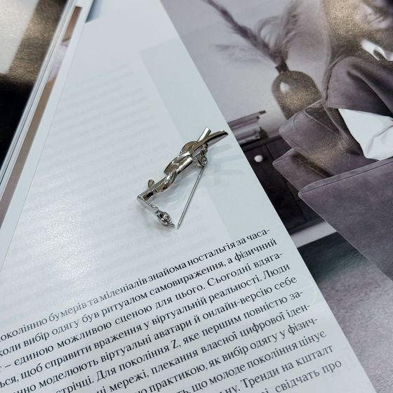 Silver brooch without stones