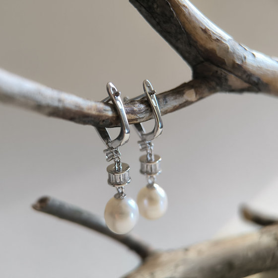 Серебряные серьги с жемчугом 8ct