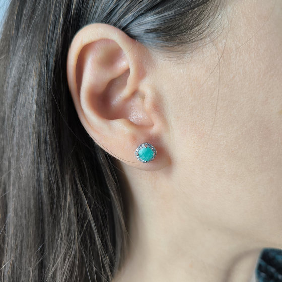 Срібні сережки зі смарагдом 1,13 карата