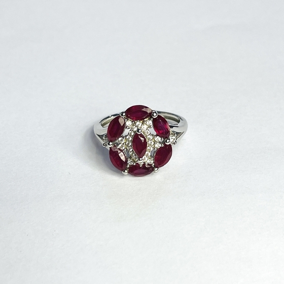 Серебряное кольцо с рубином 2.375ct