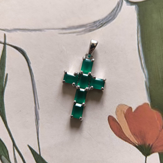 Серебряный крестик с агатом 1.267ct