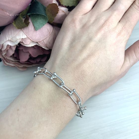 Silver bracelet without stones